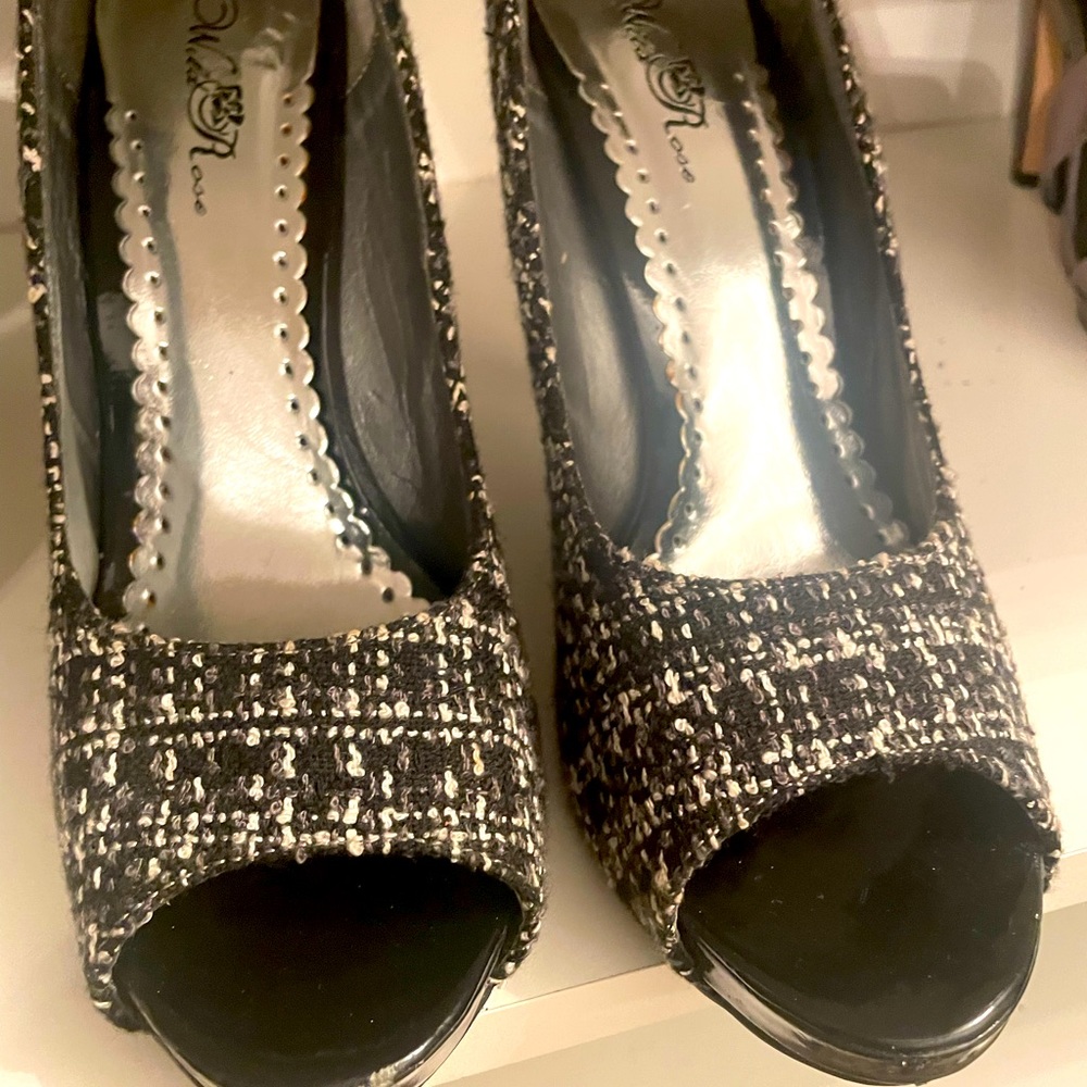 Classic Tweed Pump with 3” Heel!